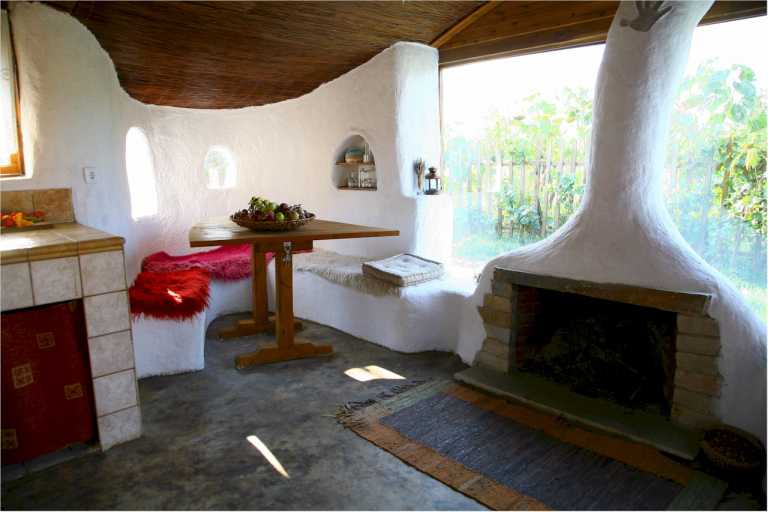 How to build a Cob House in Greece?