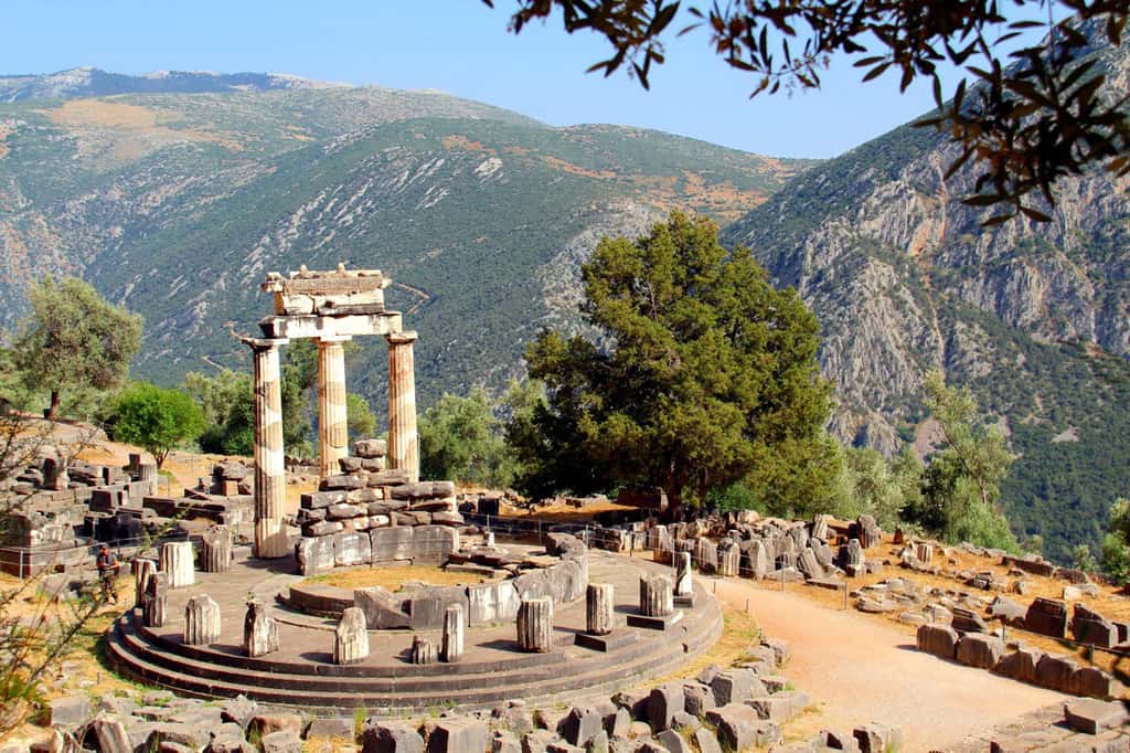 Greece Bucket List: 40 Best Things To Do in 2021 3 Greece Bucket - List Things to do in Greece - Delphi Oracle