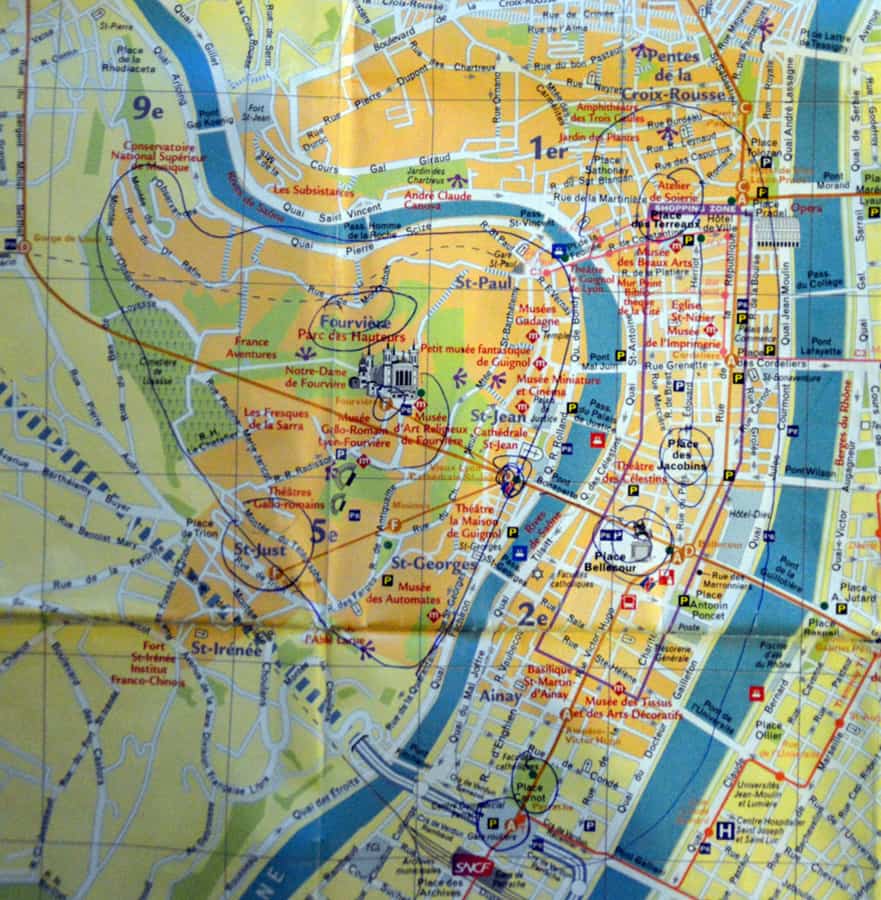 lyon tourist map