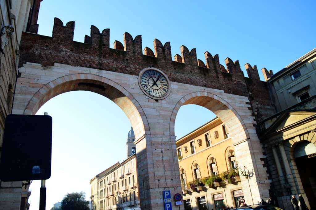 Things To Do in Verona entrance into the old city