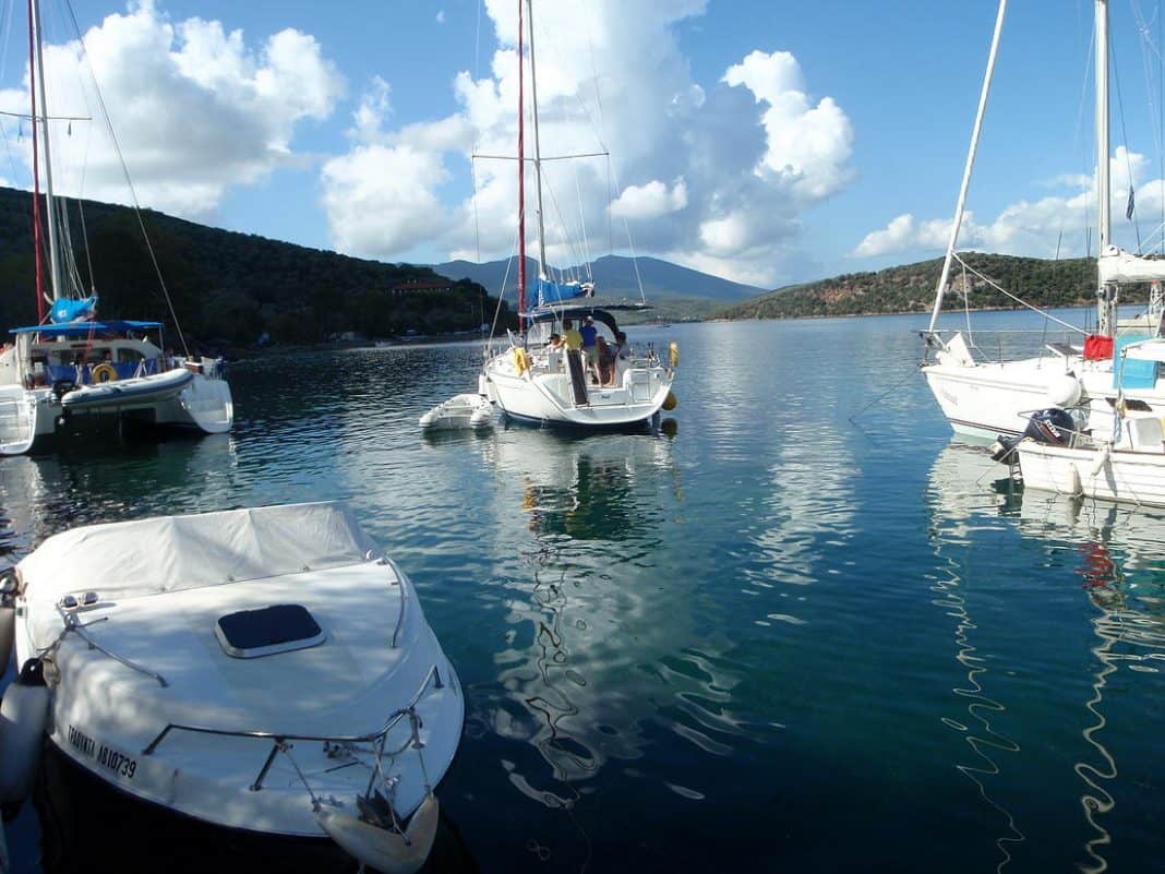 greece bareboat yacht charter