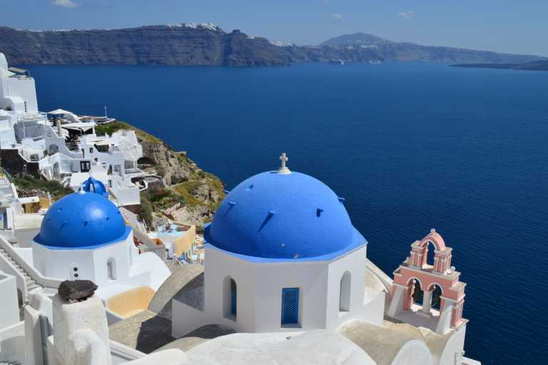 Mykonos or Santorini? - White & Blue Island Hopping