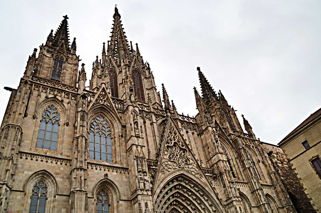 Catedral De La Sagrada Familia & City of Barcelona