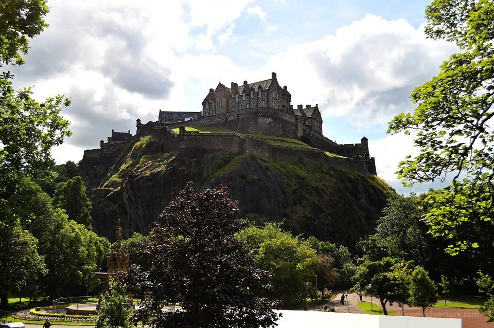 Spend a day in Edinburgh Castle