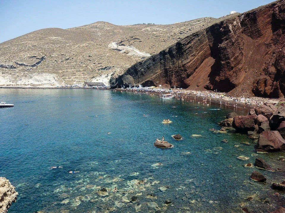 8 Best Beaches on Santorini 2021 - Mindful Travel Experiences