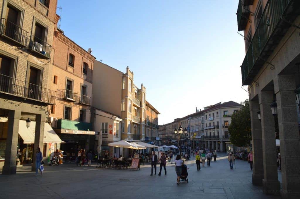 Plaza Del Azoguejo