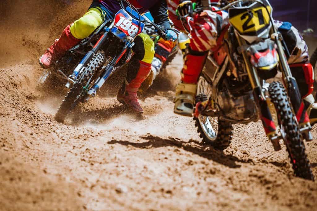 5 Best Tips On How to Ride a Dirt Bike Like a Pro