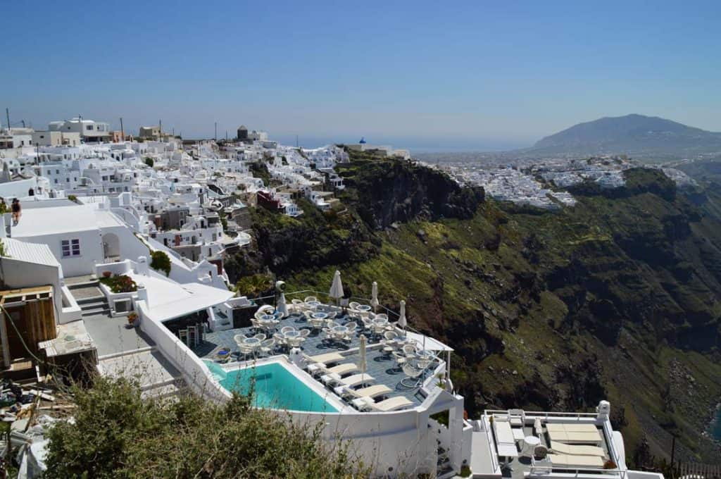 8 Best Party Islands in Greece - Awesome and Fun! 6 Santorini for party