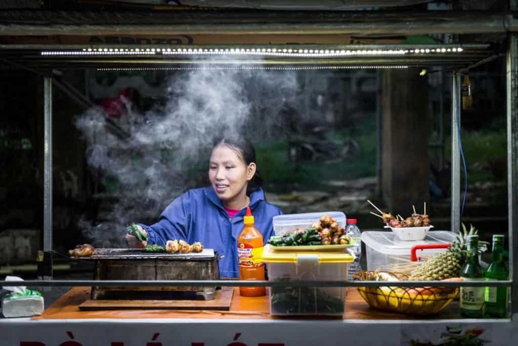 Taste the food with day trip to China from Vietnam